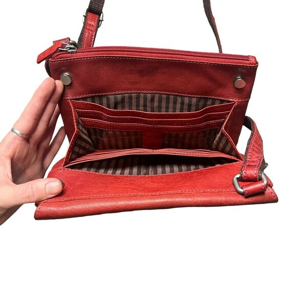 Jack Georges Voyager Red Soft Leather Wallet Crossbody Bag - Picture 5 of 7